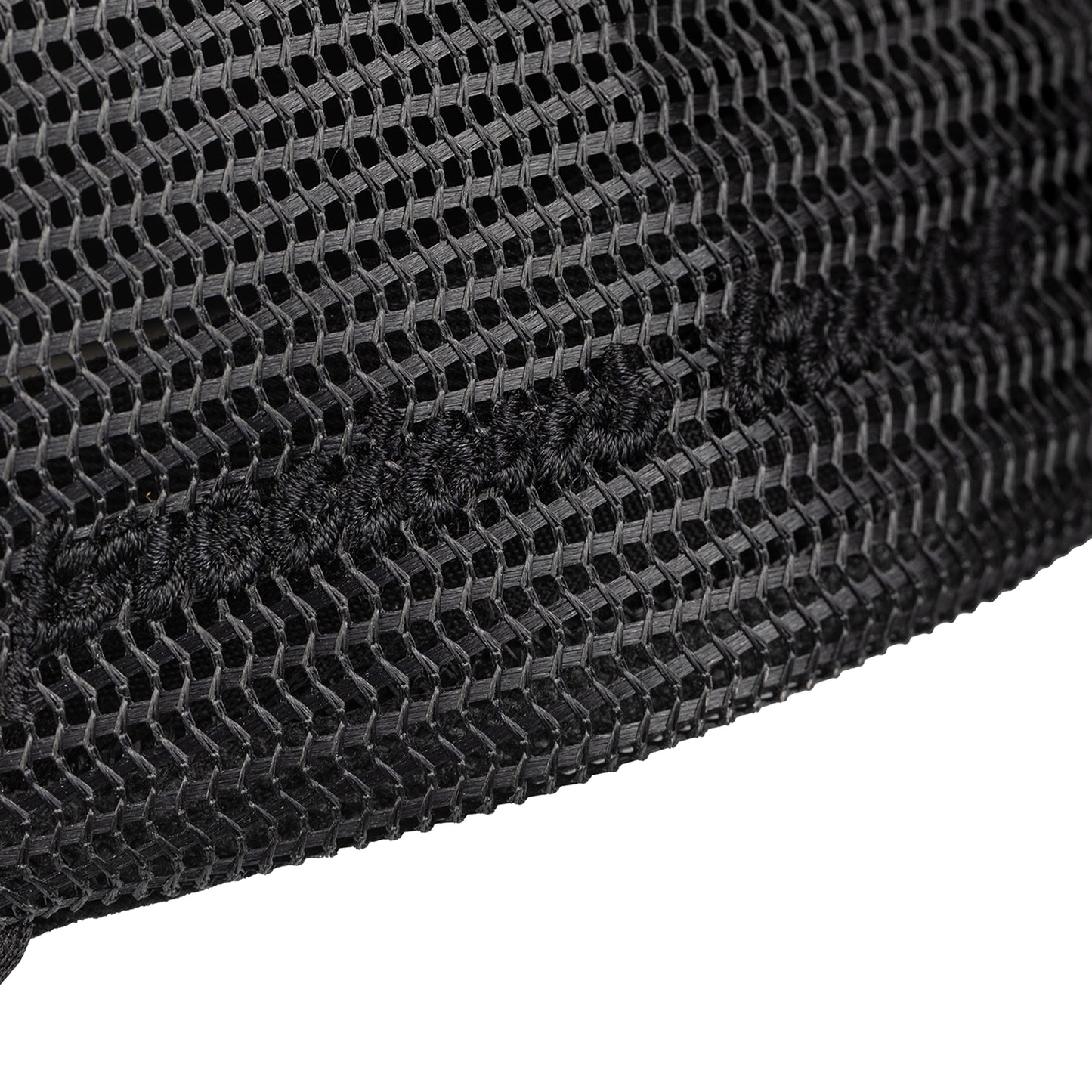 PT LOGO LEAF TRUCKER - Black