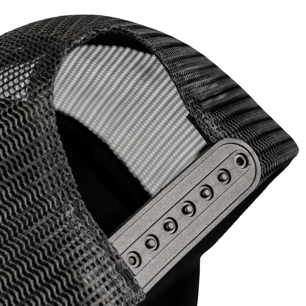 PT LOGO LEAF TRUCKER - Black