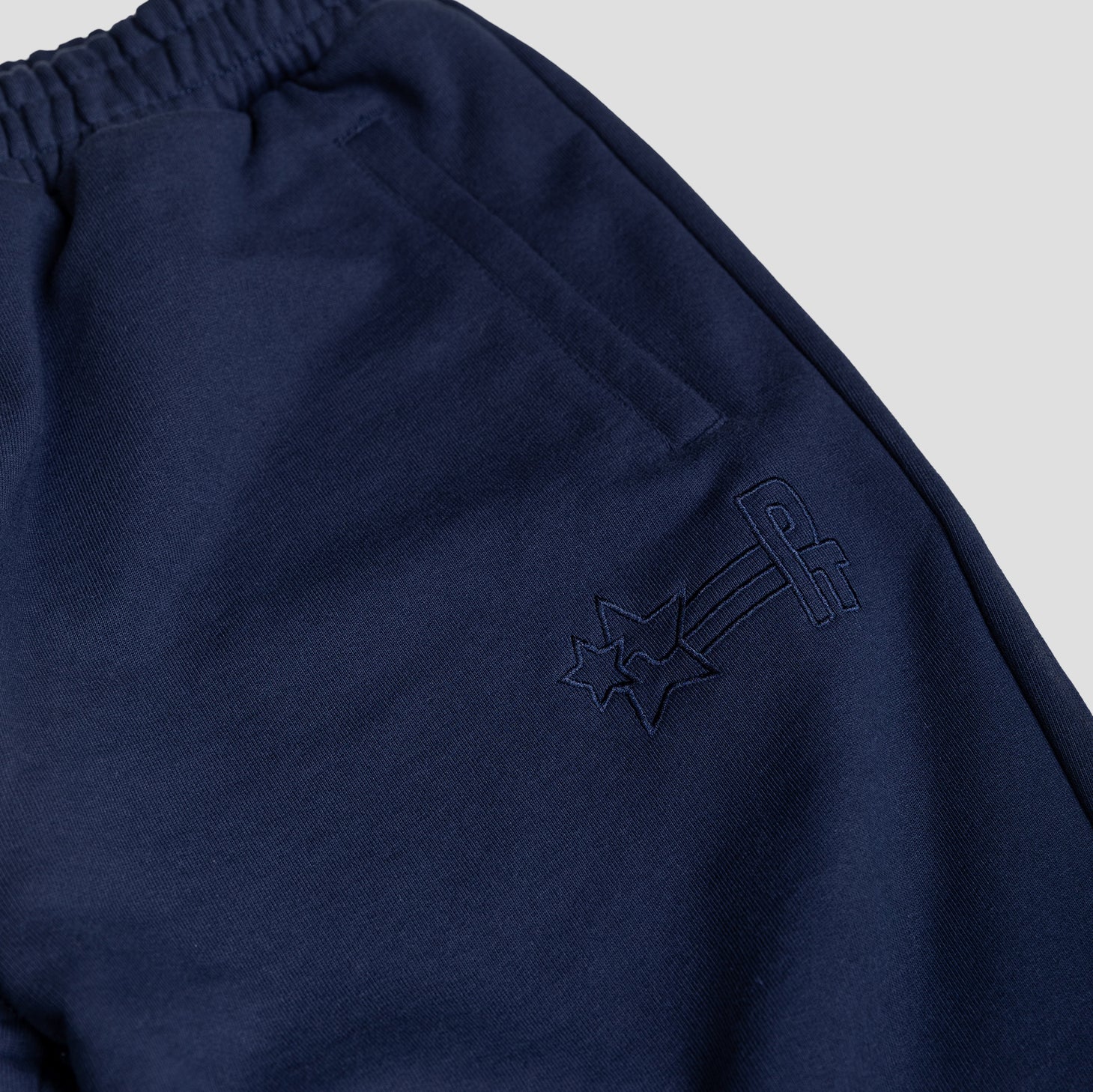 PT STAMP LOGO SWEAT PANTS (NAVY)