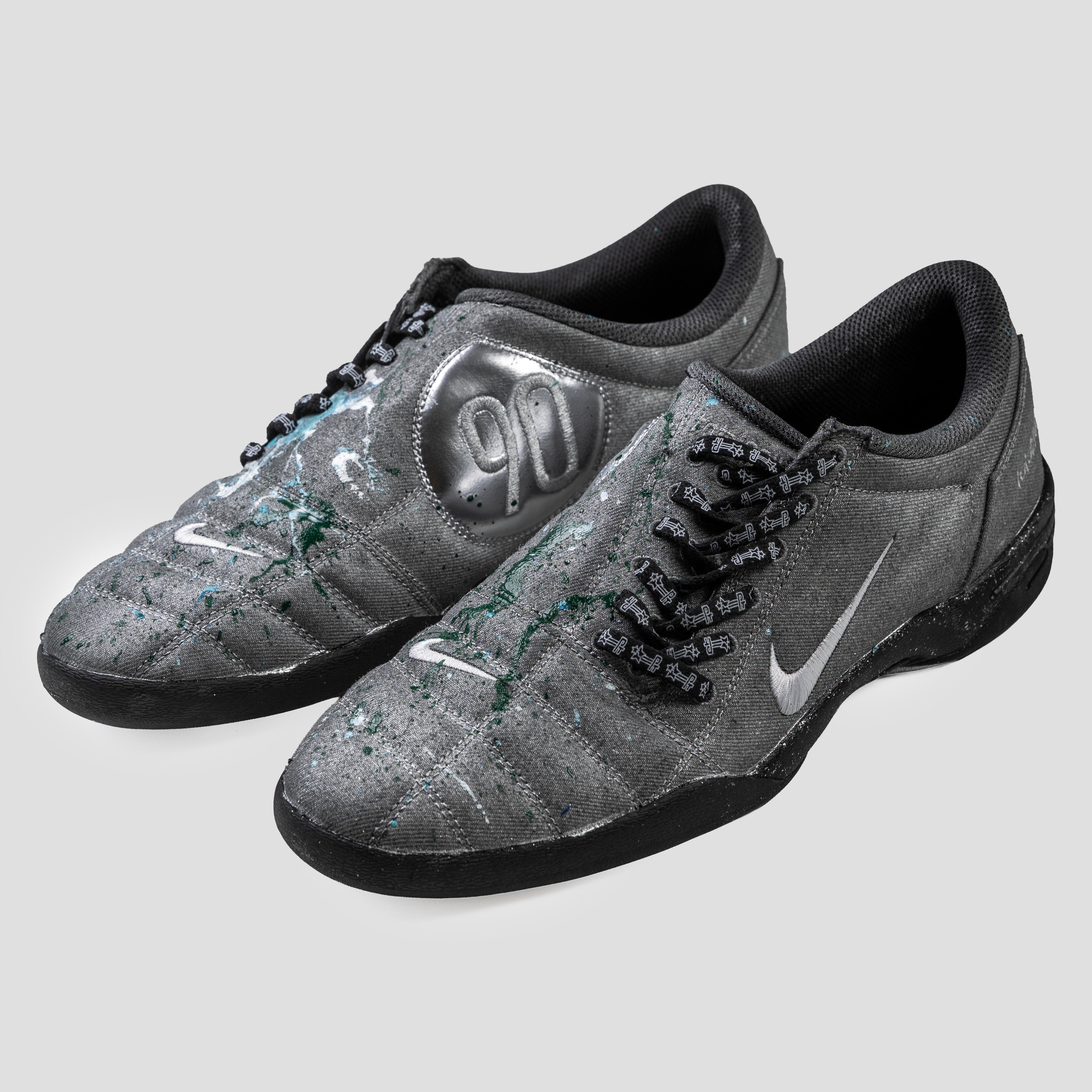 PT x NUMBER10 x NIKE: Total 90 Shoes