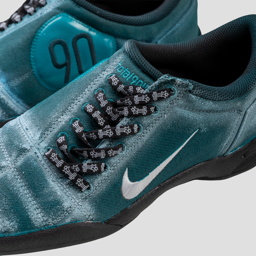 PT x NUMBER10 x NIKE: Total 90 Shoes