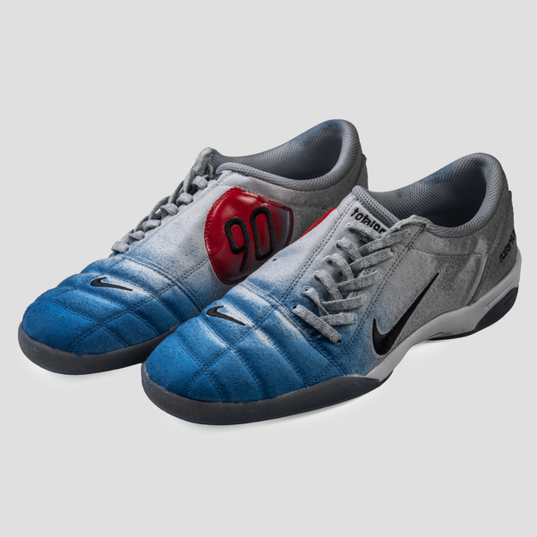 PT x NUMBER10 x NIKE: Total 90 Shoes