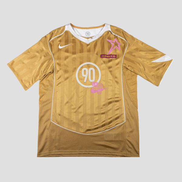 PT x NUMBER10 x NIKE: Total 90 Gold T-Shirt